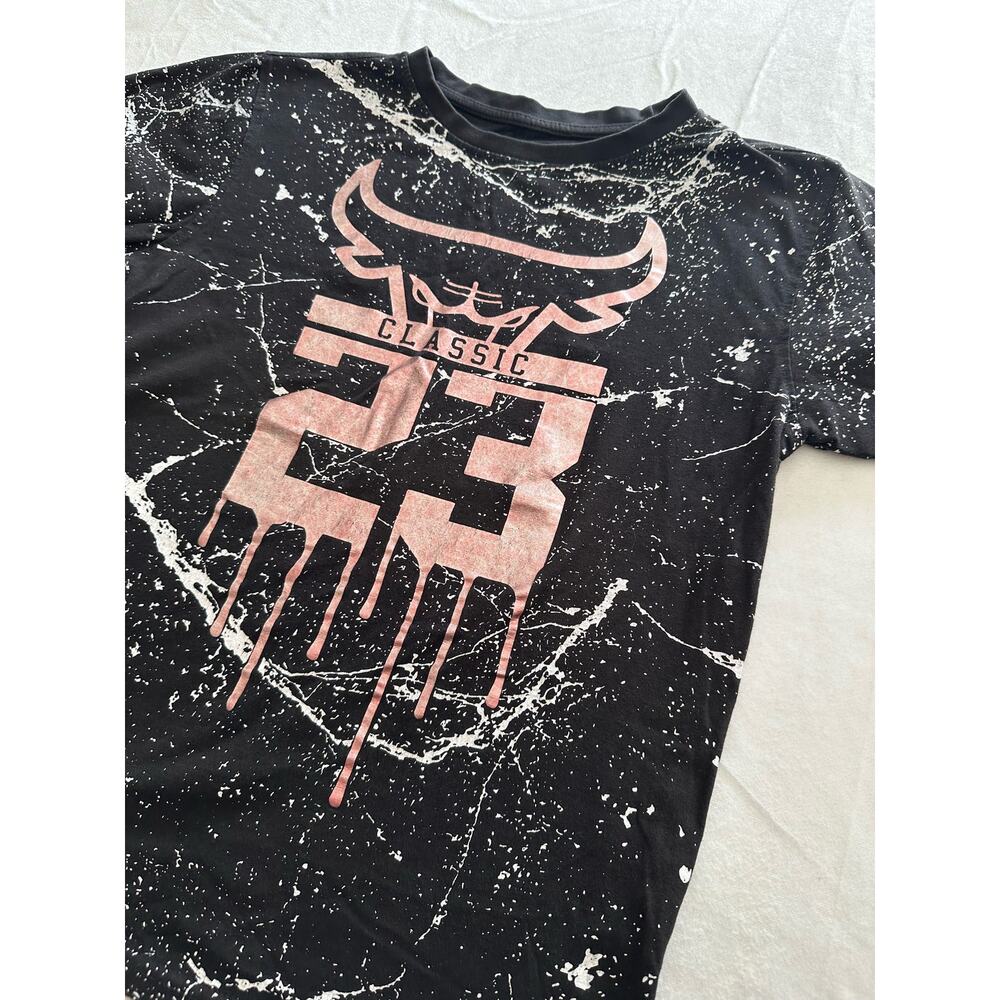 Switch Remarkable Black T Shirt Woman's Size Large